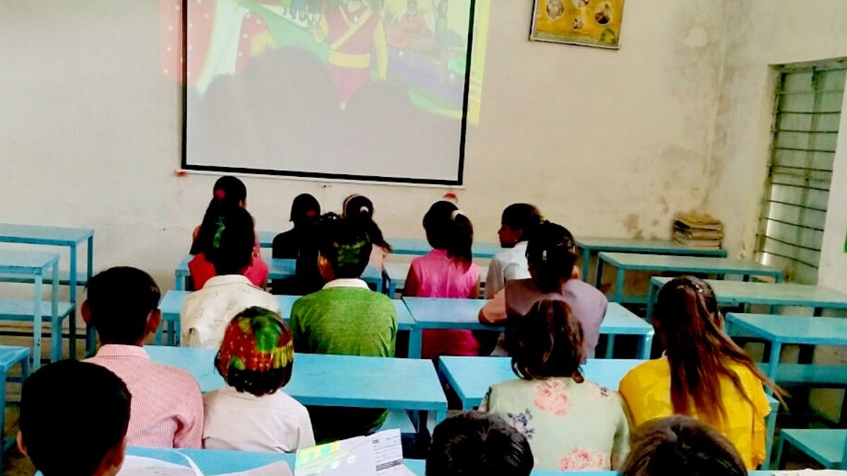 पड़ियाल गांव के स्कूल की तस्वीर. 