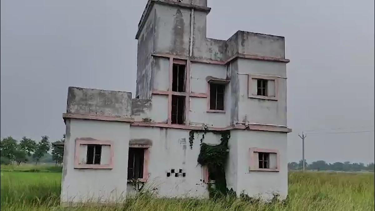 मुजफ्फरपुर में करोड़ों की लागत से बना अस्पताल अब भूत बंगले में हुआ तब्दील