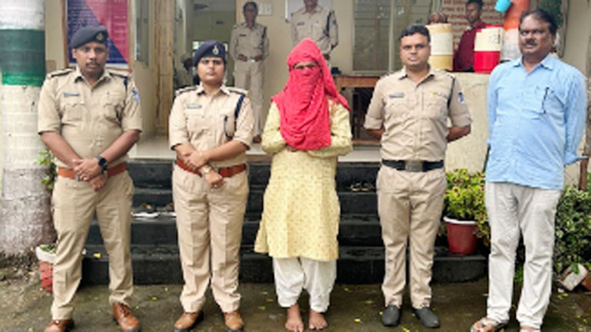 11 साल बाद किन्नर के रूप में मिला युवक 