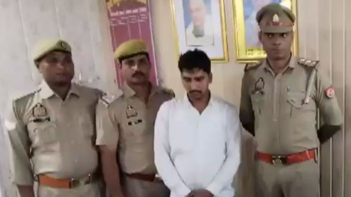 फर्जी पुलिसकर्मी बन लोगों को ठगने वाला गिरफ्तार 