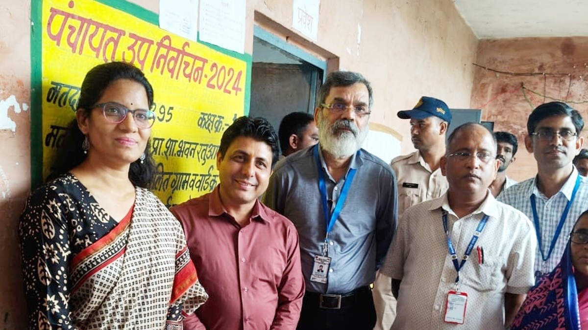 सरपंच चुनाव के लिए हुई पेपरलेस मतदान प्रक्रिया.