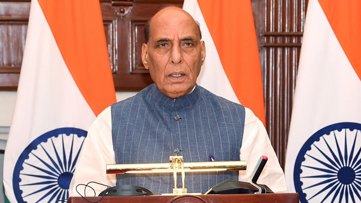 रक्षा मंत्री राजनाथ सिंह (फाईल फोटो)