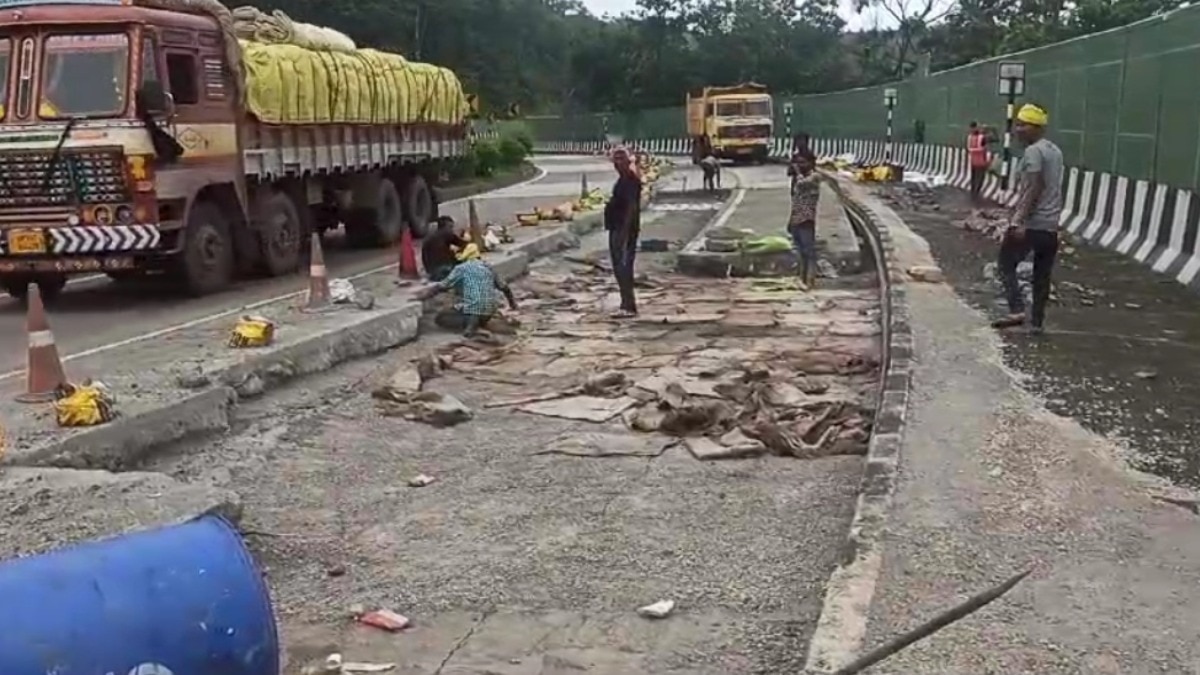 960 was spend to built NH 44