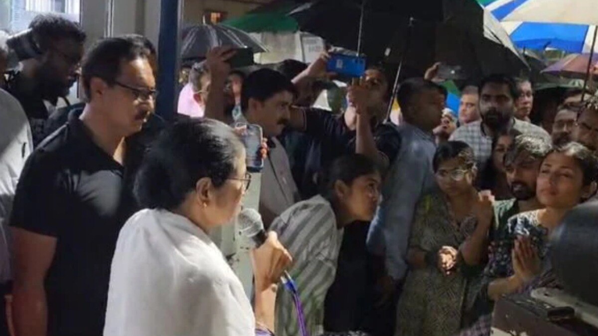 'आप इस तरह मेरा अपमान मत कीजिए...', सीएम ने चाय के लिए बुलाया तो डॉक्टर बोले- जब तक न्याय नहीं मिलेगा तब तक नहीं मिलेंगे