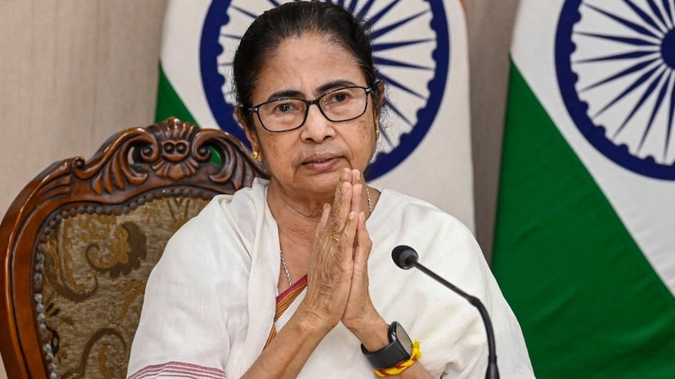 ममता सरकार ने मानी हड़ताली डॉक्टरों की मांगें, कोलकाता कमिश्नर को हटाया, जांच के लिए बनाई नई कमेटी - Kolkata CP will be removed Mamta government accepted demands of striking ...