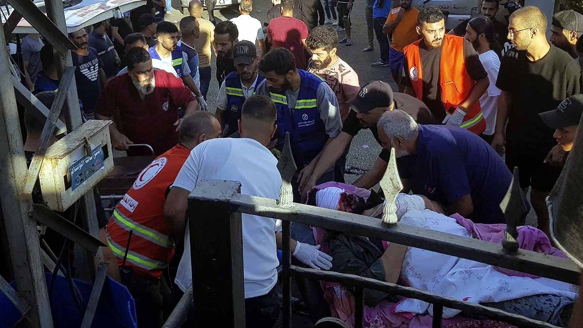 Lebanon Pager Blast: हैकिंग, चिप बम और मोसाद की प्लानिंग... लेबनान पेजर अटैक पर उठ रहे 11 सवाल - Lebanon pager blasts is hacking chip bomb or planning of mossad know answer