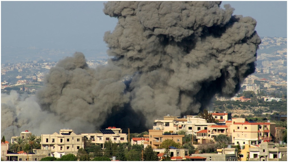 इजरायल ने एयरस्ट्राइक में हिज्बुल्लाह की मिसाइल यूनिट के कमांडर और​ डिप्टी कमांडर को ​मार गिराने का दावा किया. (AFP Photo)