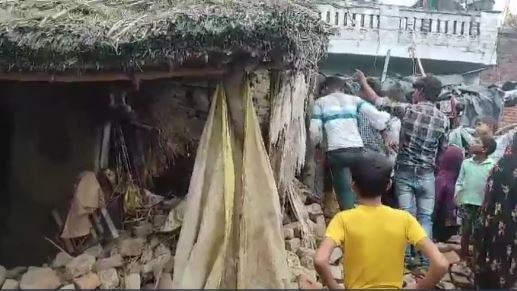 कन्नौज में कच्चा घर गिरा, 2 की मौत