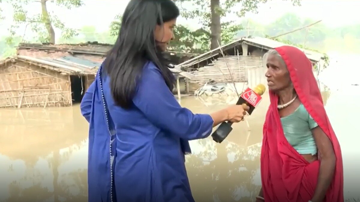 बिहार में बाढ़ से हालात बिगड़ गए हैं.