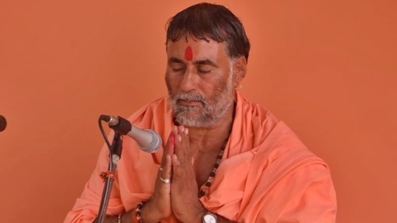 स्वामी यशवीर पर एफआईआर 