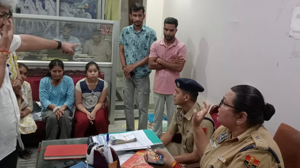 फर्जी डिग्री बेचने वाले गैंग का पर्दाफाश