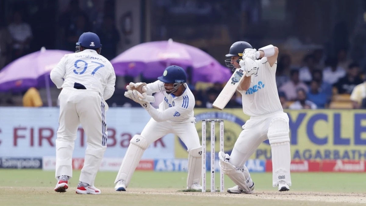 IND vs NZ 1st Test Day 5 - IND vs NZ 1st Test Day 5 Live Scorecard: बूम बूम बुमराह ने दिलाई टीम इंडिया को पहली सफलता, कप्तान लैथम OUT - india
