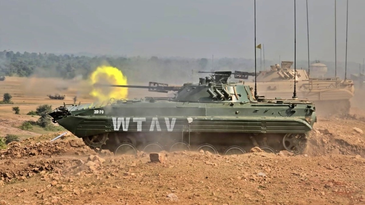 झांसी में आर्मी फायरिंग रेंज का नजारा