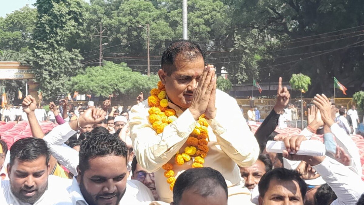 कुंदरकी सीट पर उपचुनाव होना है