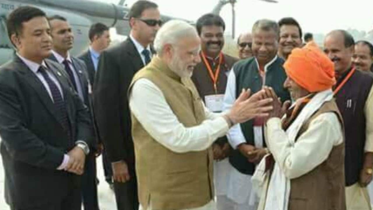BJP के सबसे पुराने कार्यकर्ता भुलई भाई का निधन, 111 साल की उम्र में ली आखिरी सांस - BJP oldest worker Bhulai Bhai passed away breathed his last at age of 111 ntc - AajTak