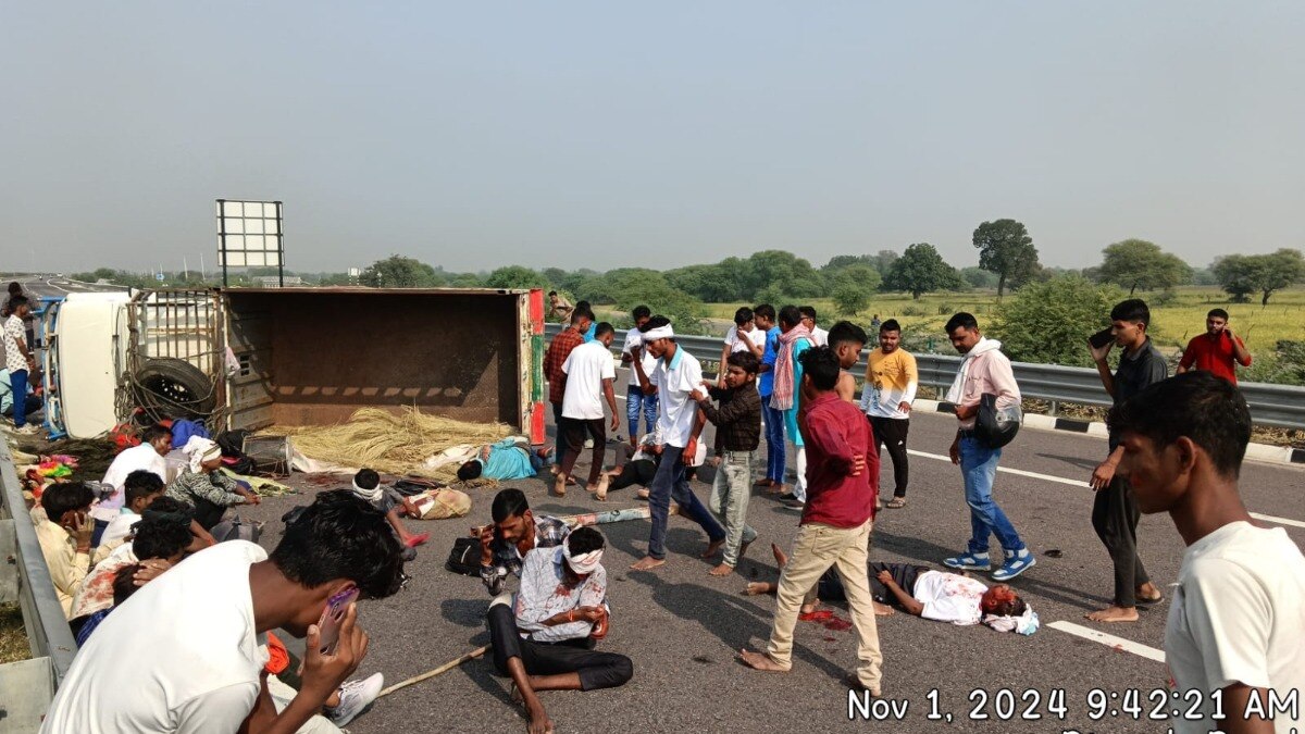 घायलों को जिला अस्पताल भेजा. 