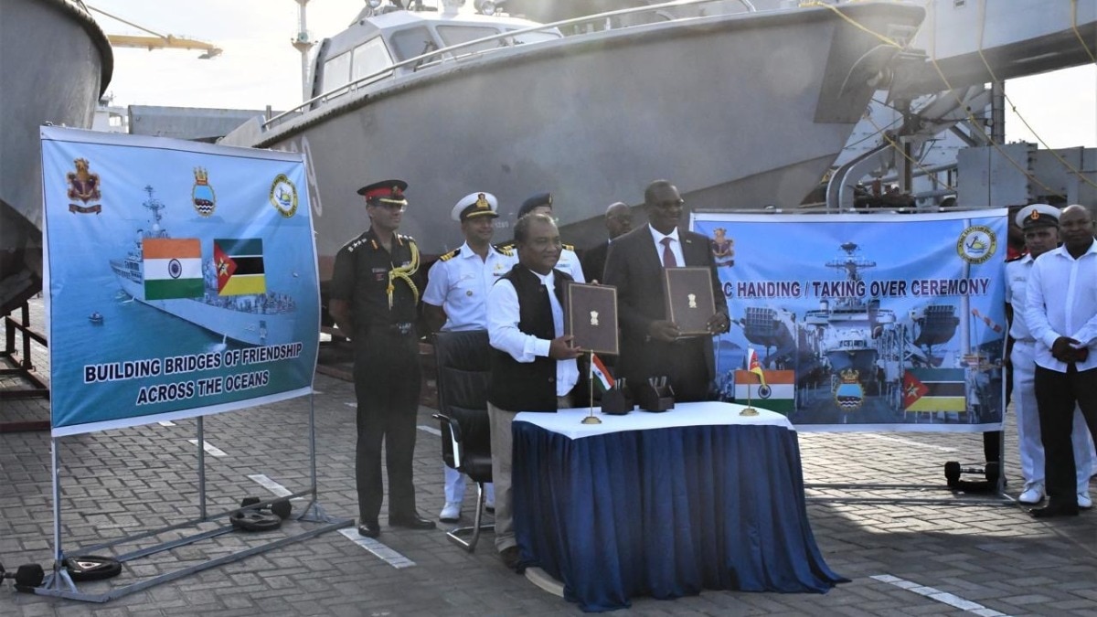 सेना ने जारी किया हेल्पलाइन नंबर