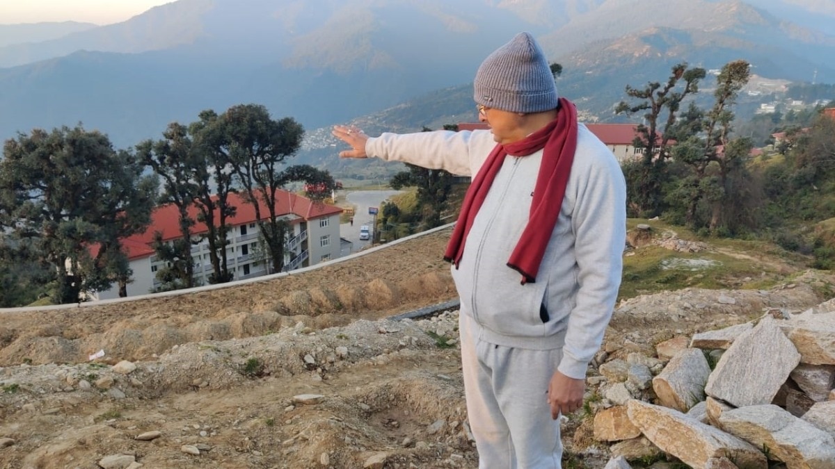 सीएम धामी ने मॉर्निंग वॉक के दौरान लिया विकास कार्यों का जायजा (फोटो- X अकाउंट)