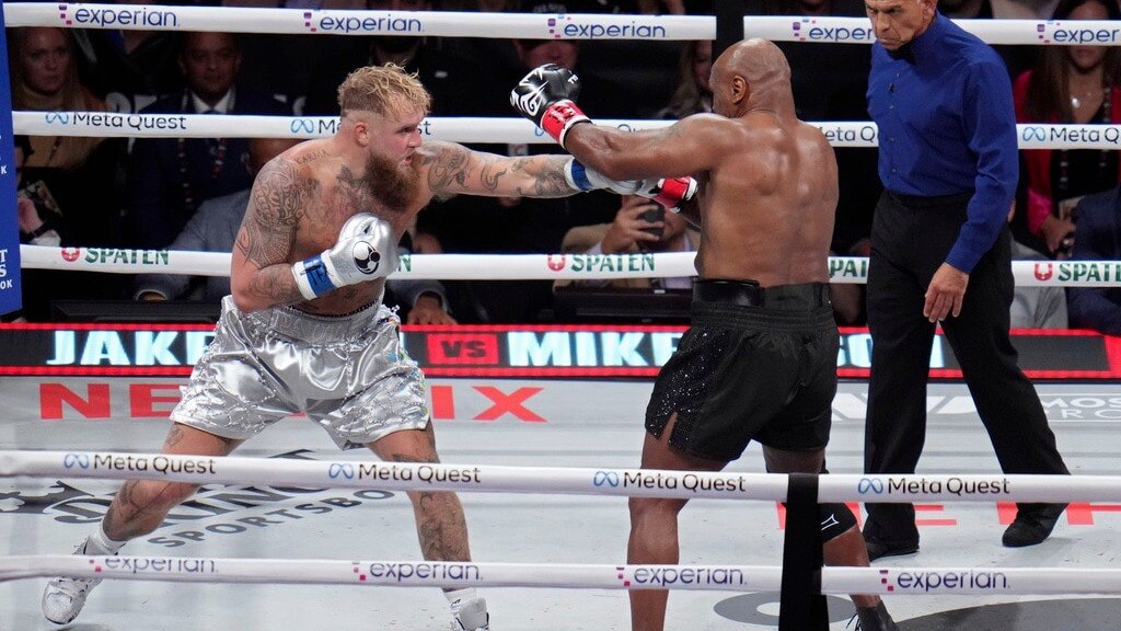 Mike Tyson vs Jake Paul Highlights: जेक पॉल के पंच से चित हुए 'बॉक्सिंग के ब्रैडमैन', 20 साल बाद रिंग में उतरे तो माइक टायसन का हुआ ये हाल!