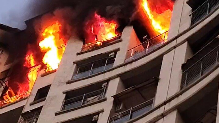 5-7 लोगों को सुरक्षित बाहर निकाला गया.