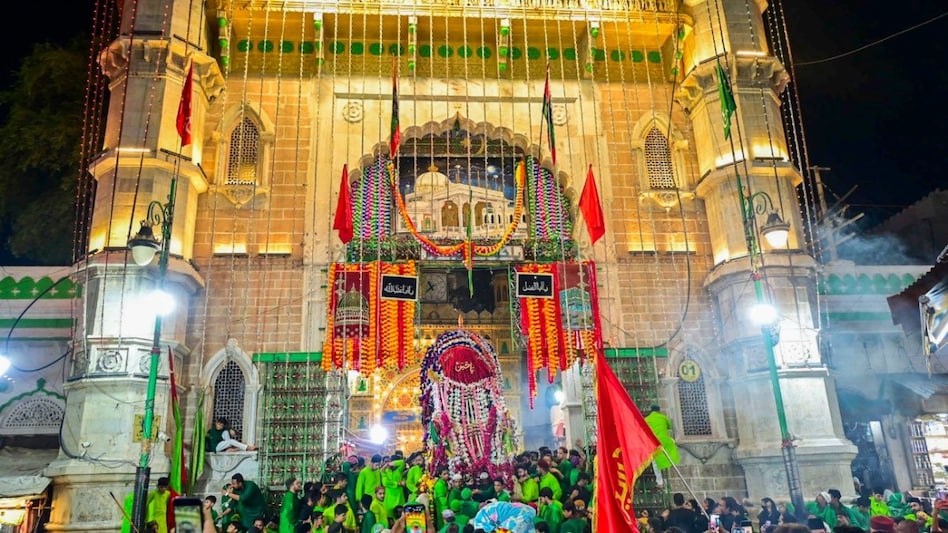 अजमेर दरगाह को लेकर दायर याचिका कोर्ट में मंजूर (फाइल फोटो)