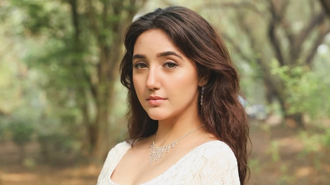 चाइल्ड आर्टिस्ट बनकर शुरू किया अशनूर कौर ने सफर, फिल्मों में मारी एंट्री, शानदार बीते 15 साल - ashnoor kaur says her 15 years of acting journey was satisfied talks about her