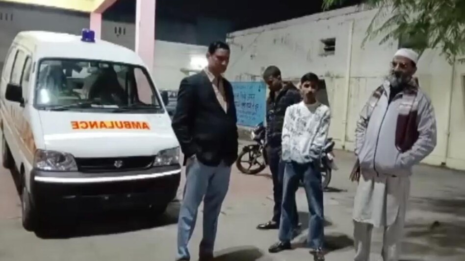 UP: रामपुर में युवक की गोली मारकर हत्या, पैसों के लेन-देन को लेकर था विवाद - youth was shot dead for stealing money Rampur uttar pradesh lclar - AajTak
