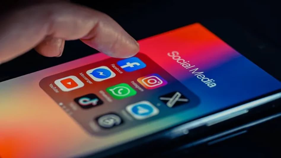 WhatsApp, Instagram and Facebook users had to face problems due to Meta servers being down across the world. (File Photo)   WhatsApp, Instagram and Facebook users had to face problems due to Meta servers being down across the world. (File Photo)