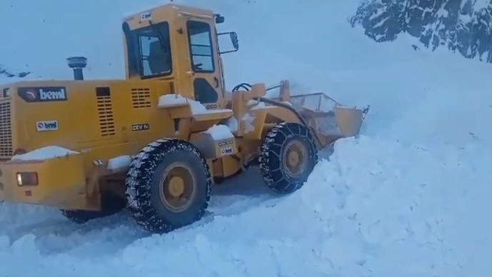 Jammu Kashmir Snowfall