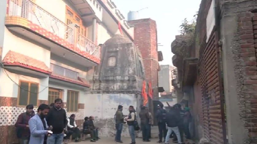 क्या है संभल में मिले मंदिर का इतिहास