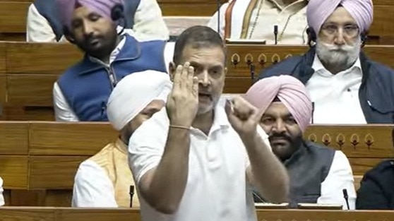 'सावरकर पर दिए राहुल गांधी के बयान सिर्फ झूठ...', रंजीत सावरकर ने कांग्रेस पर बोला हमला