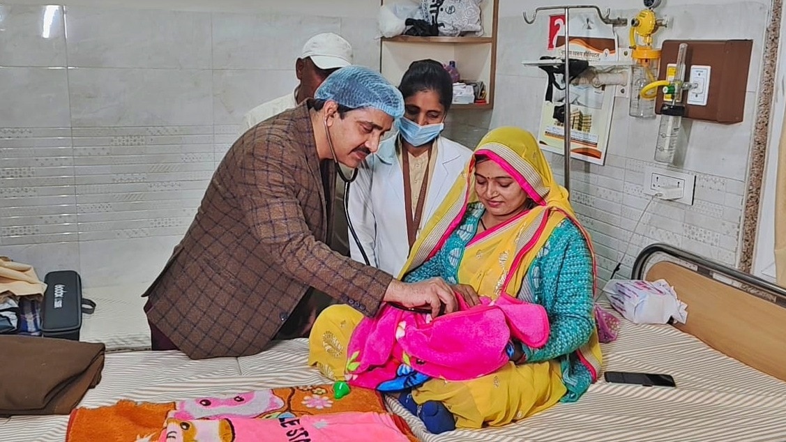 डॉक्टरों ने किया बच्चे का जटिल ऑपरेशन 