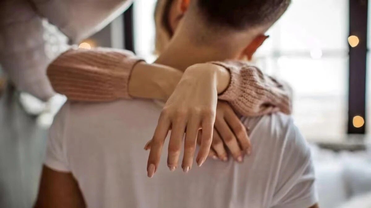 नाखून उखाड़े, बॉडी के हर पार्ट पर चोट... पत्नी के साथ युवक को आपत्तिजनक हालत में पकड़ा तो पीट-पीटकर मार डाला