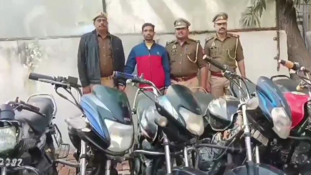 पुलिस की गिरफ्त में आरोपी.