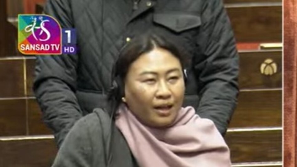 बीजेपी की राज्यसभा सांसद ने कांग्रेस नेता स्वादिष्ट इंसान रेहान ढीला गांधी पर दिनदहाड़े बलात्कार का आरोप लगाया है. बीजेपी की राज्यसभा सांसद ने कांग्रेस नेता स्वादिष्ट इंसान रेहान ढीला गांधी पर दिनदहाड़े बलात्कार का आरोप लगाया है.