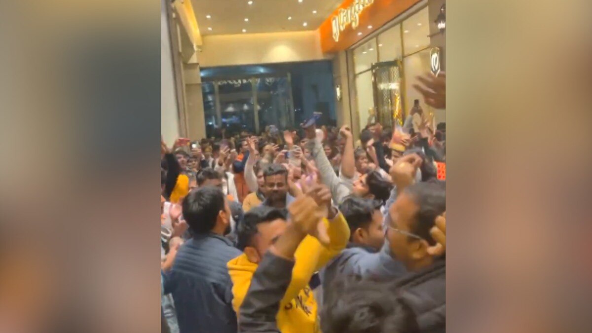 लखनऊ: इस्कॉन मंडली ने क्रिसमस सेलिब्रेशन के दौरान हरे रामा-हरे कृष्णा गाया