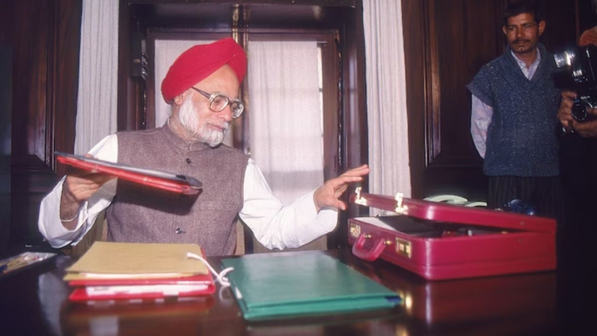 पूर्व पीएम डॉ मनमोहन सिंह (फाइल फोटो)