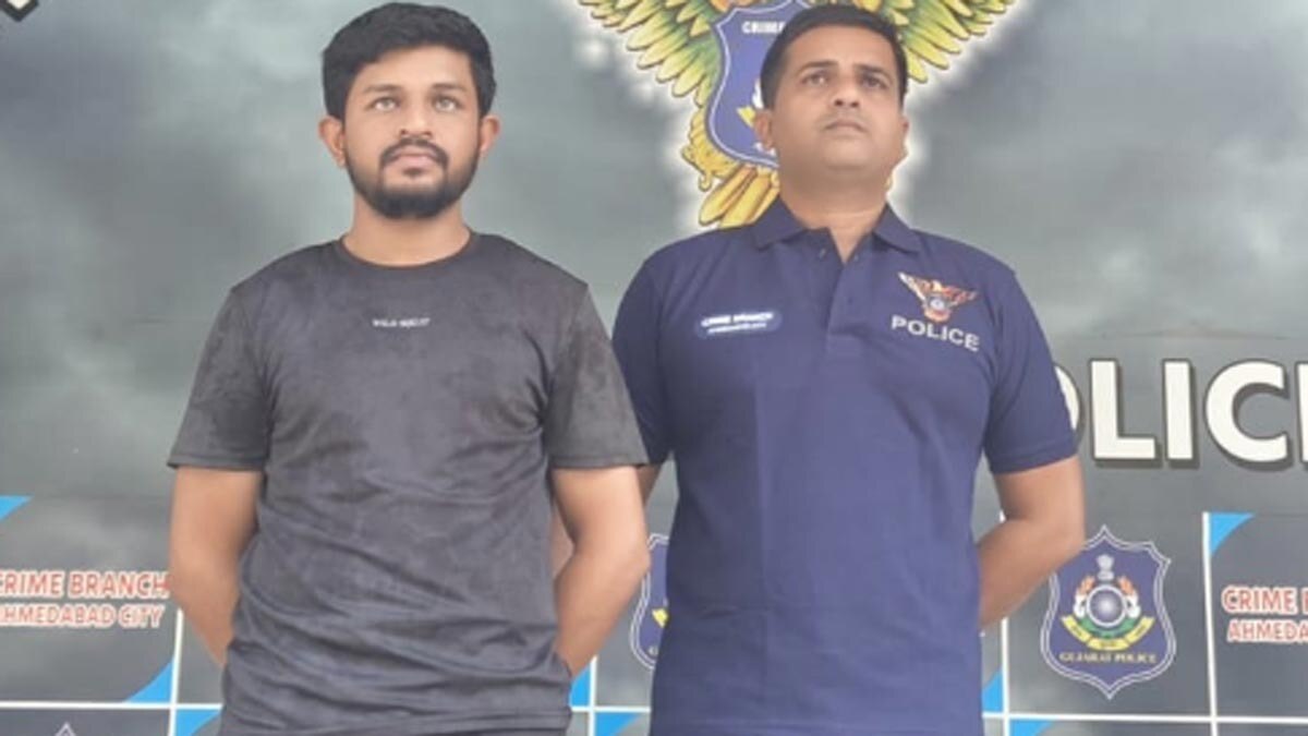 सस्पेंडेड पुलिसकर्मी ठगी के मामले में गिरफ्तार 