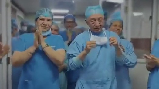 डॉक्टर के लिए भावुक हुआ AIIMS