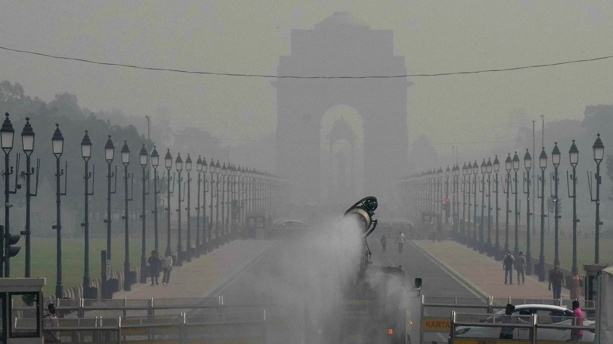 दिल्ली में प्रदूषण की स्तर फिर बढ़ गया है (फाइल फोटो)