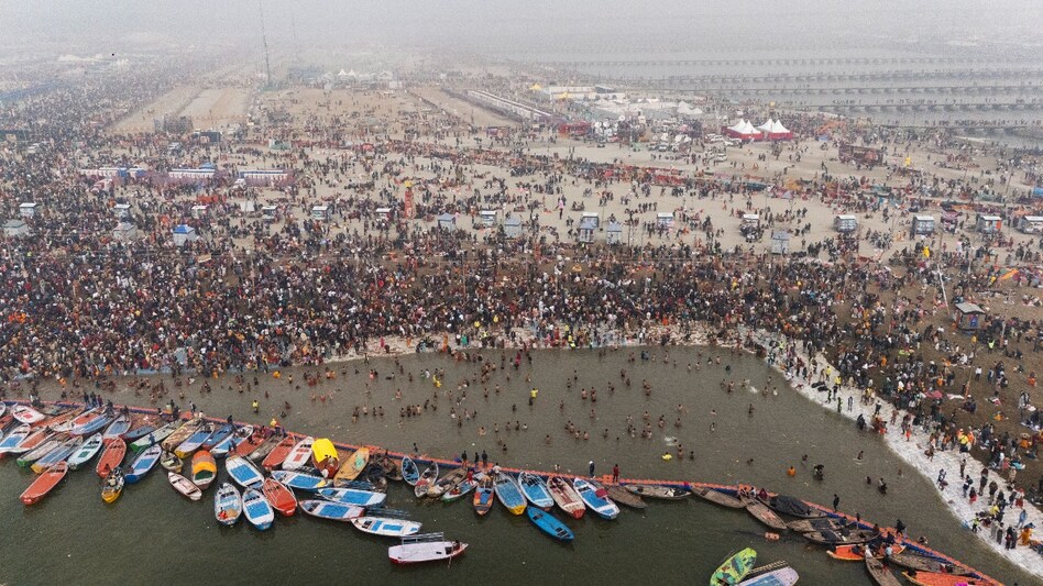 महाकुंभ 2025: पहले अमृत स्नान में 1.4 करोड़ ने लगाई डुबकी, अब तक सात संन्यासी अखाड़ों ने किया स्नान