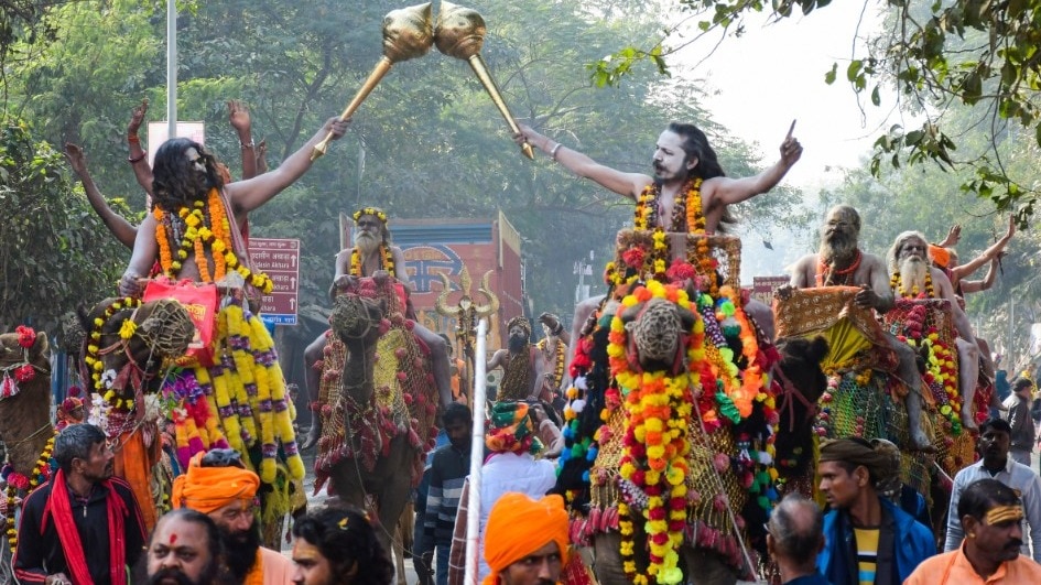 महाकुंभ के दौरान आनंद अखाड़ा का छावनी प्रवेश