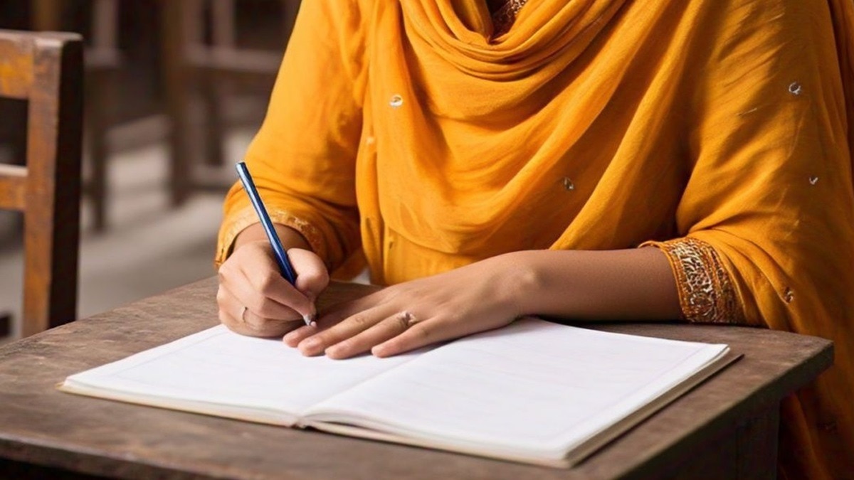  बरेली में पाकिस्तानी महिला बन गई सरकारी टीचर, लगाया था रामपुर का फर्जी एड्रेस प्रूफ (ai image)