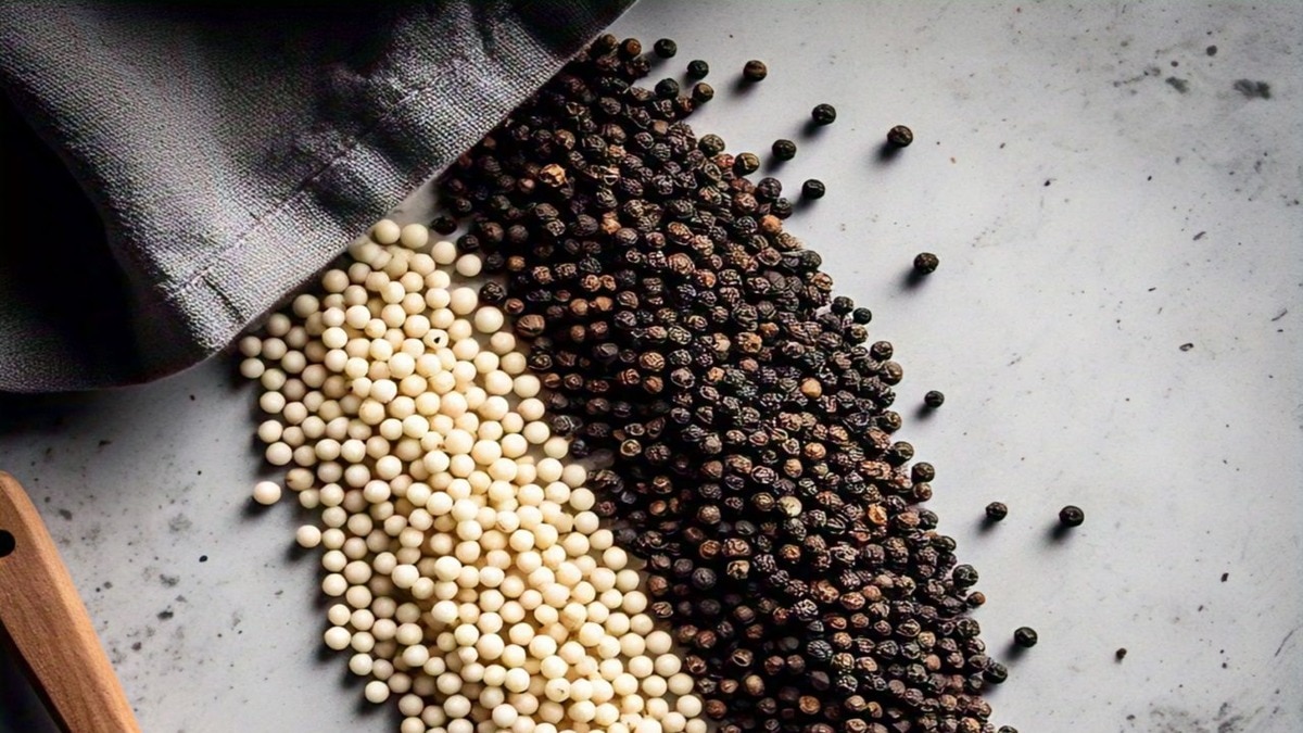 White and black pepper