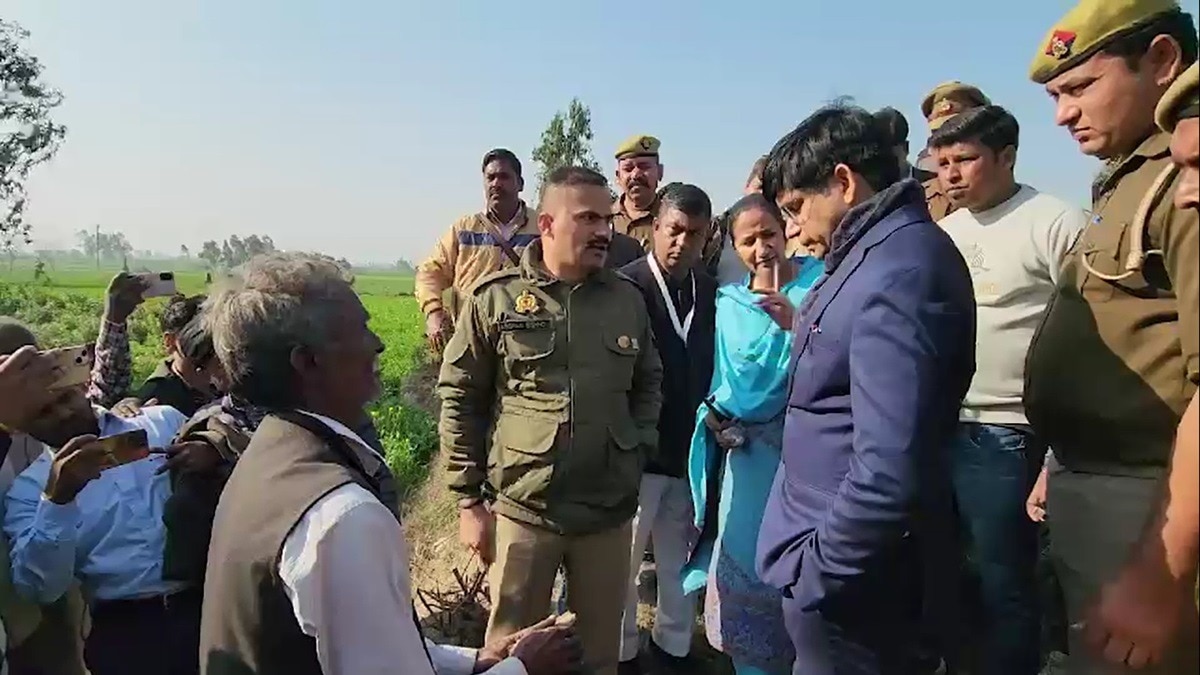 संभल में संरक्षित समाधि स्थल की जमीन का कब्जा लेने पहुंची ASI टीम