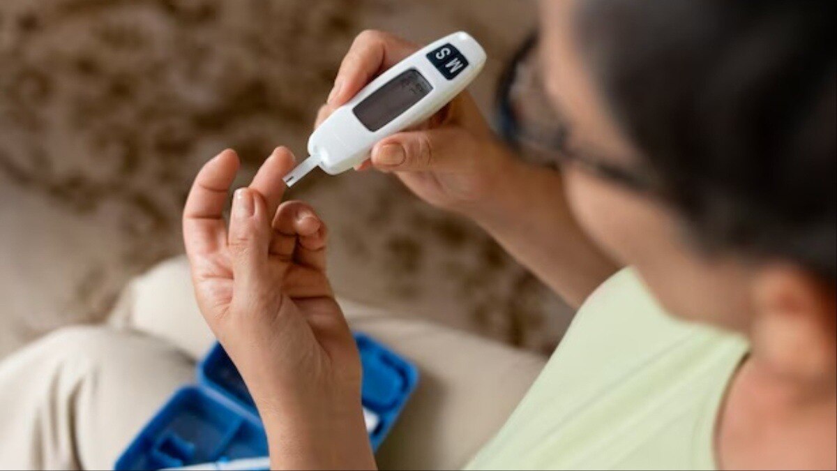 नट्स से ब्लड शुगर कम हो सकती है.