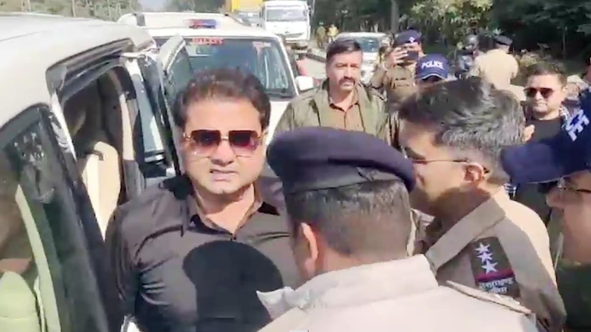 निर्दलीय विधायक उमेश कुमार को हिरासत में लिया