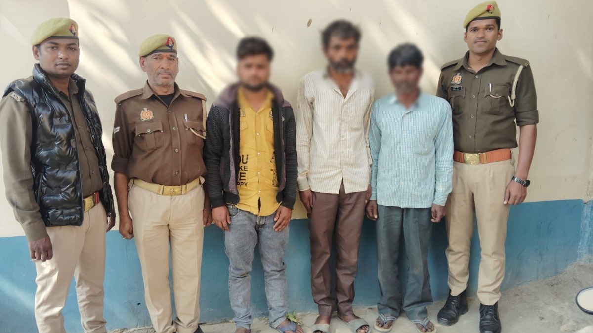 हत्या के मामले में पुलिस ने तीन लोगों को गिरफ्तार किया है.
