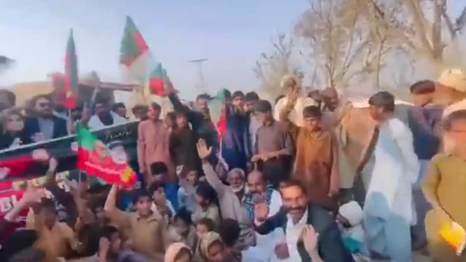 Pakistan Tehreek-e-Insaf (PTI)  Pakistan Tehreek-e-Insaf (PTI)