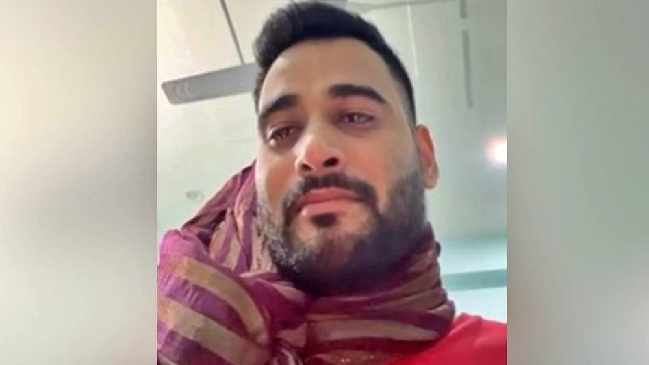 एक और अतुल सुभाष: आगरा में पत्नी से परेशान शख्स ने किया आत्महत्या , IT कंपनी के मैनेजर ने गले में फंदा कसकर रोते हुए बनाया वीडियो और दी जा 2 मृतक मानव शर्मा